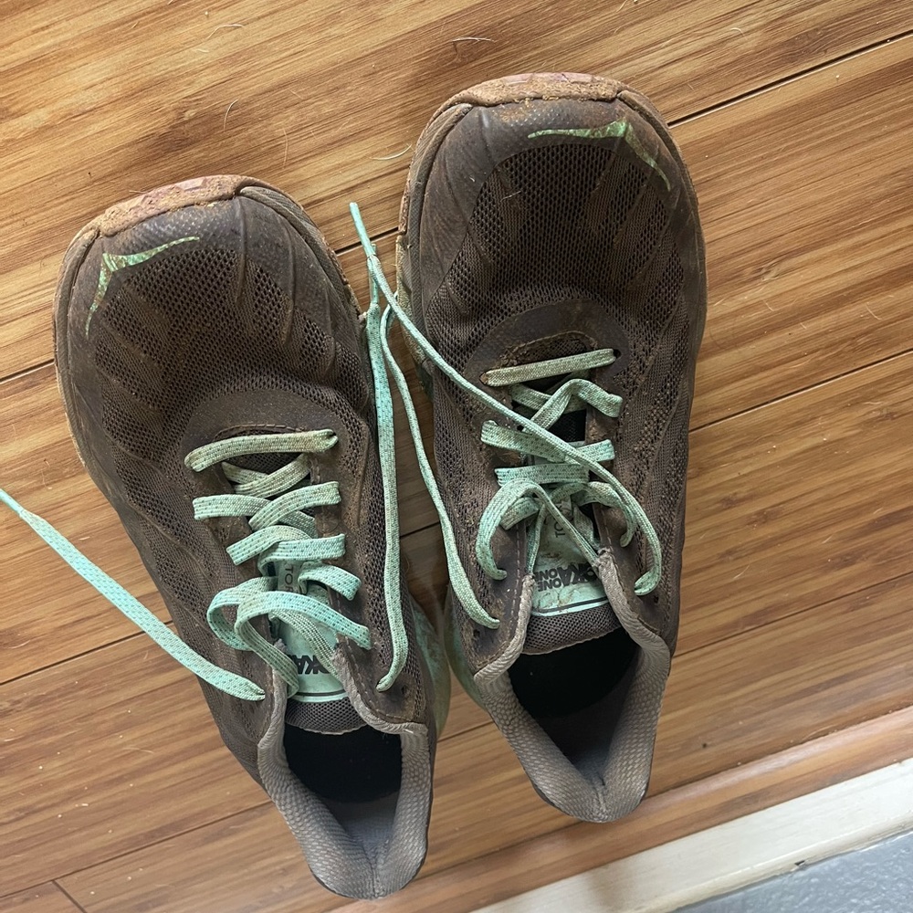 Hoka Torrent women’s size 9